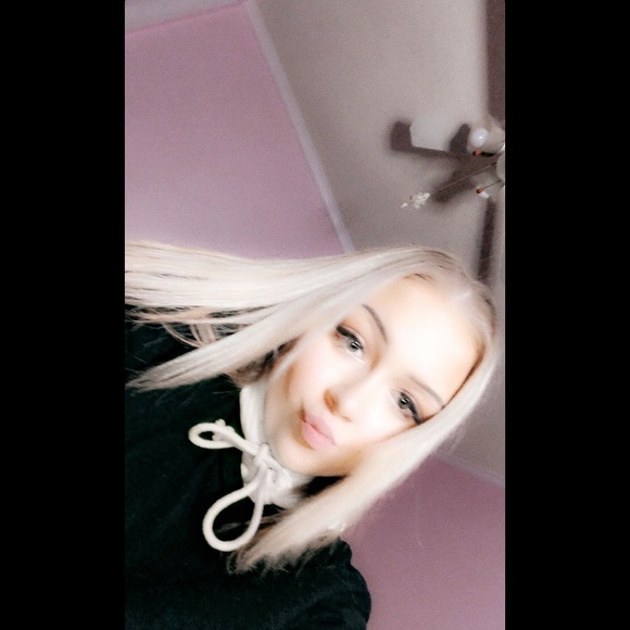 Meet the Posher Other - Meet your Posher, Samantha